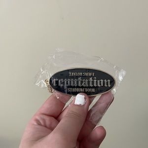 rep tour keychain